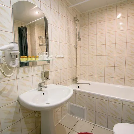 Red & Yellow 리비프