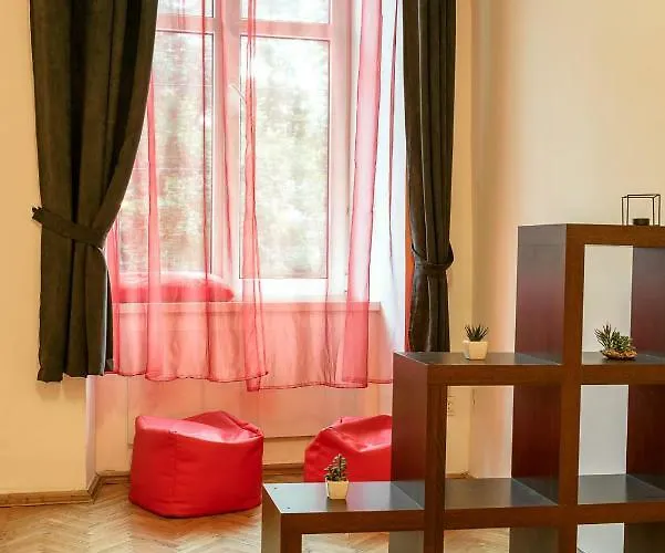 Red & Yellow Apartament