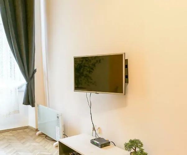 Red & Yellow Львів